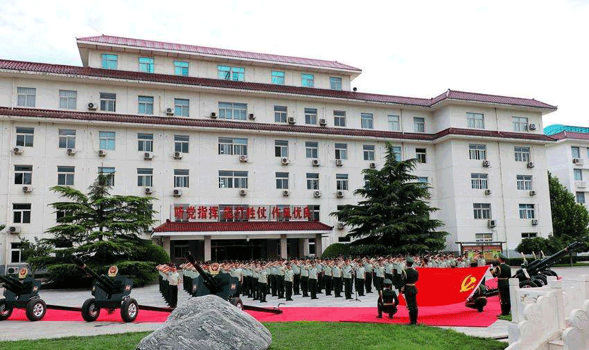 陜西五建集團為西安某軍事單位綜合樓信息中心機房及所有設(shè)備間選擇至元機房監(jiān)控系統(tǒng)